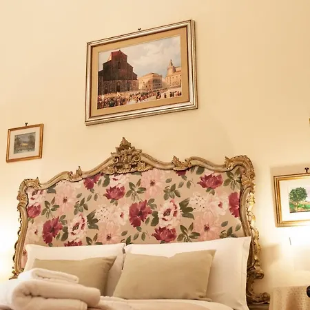 Gran Piazza Maggiore - T&t Communications Frühstückspension