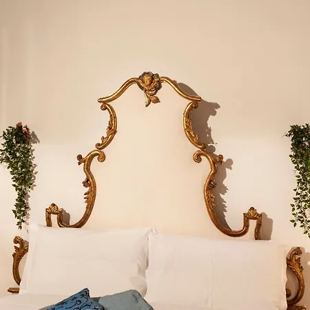 Gran Piazza Maggiore - T&t Communications * Bologna